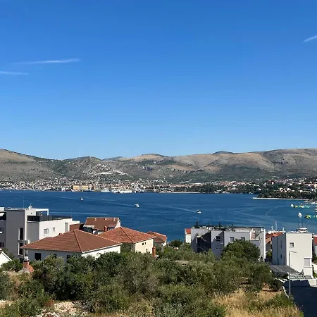 Lägenhet Penthouse Oceanview Trogir